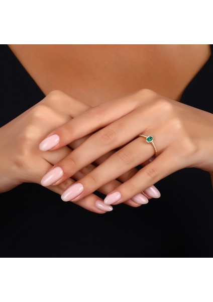 0.10 Karat Zümrüt Taşlı Pırlanta Yüzük modelleri