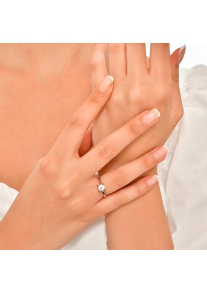 0.80 Karat Pırlanta Tektaş Yüzük fiyatları