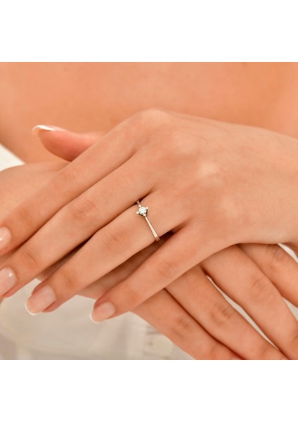 0.25 Karat Pırlanta Tektaş Yüzük fiyatları