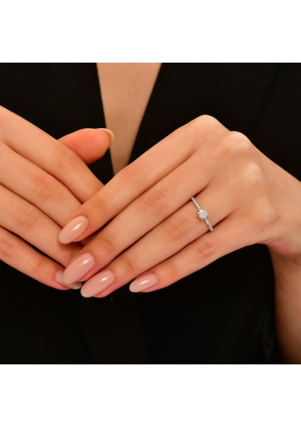 0.38 Karat Pırlanta Tektaş Yüzük modelleri