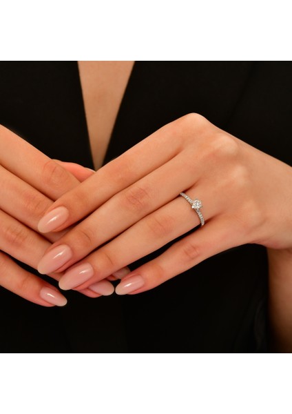 0.50 Karat Pırlanta Tektaş Yüzük fiyatları