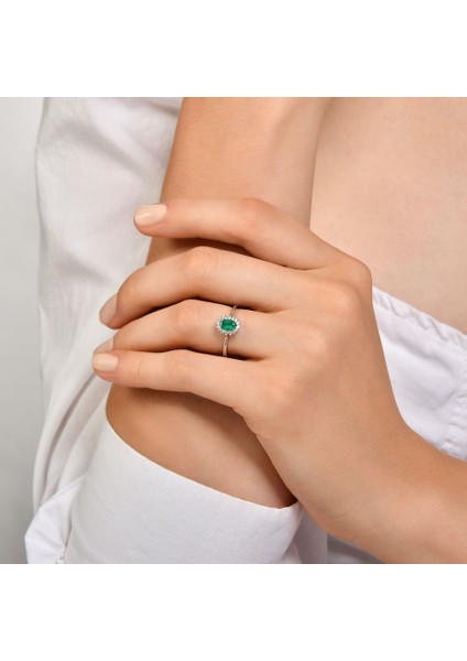 0.12 Karat Zümrüt Taşlı Pırlanta Yüzük fiyatları