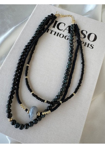 Üçlü Lacivert Büyük Taş Detaylı Boncuk Kolye modelleri