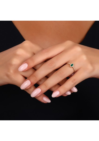 0.10 Karat Zümrüt Taşlı Pırlanta Yüzük modelleri