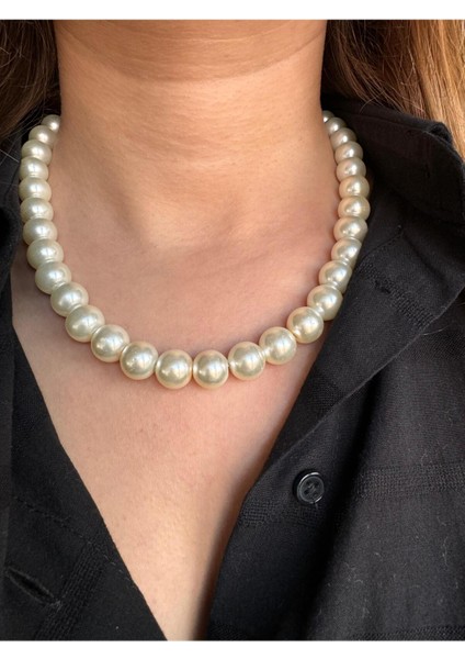 Beyaz Inci Doğal Taş Görünümlü Kolye