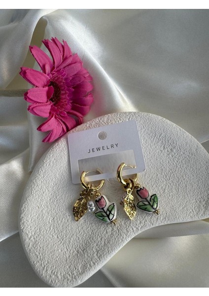 Lale ve Inci Charmlı Halka Küpe