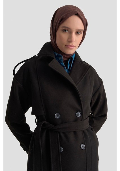 Aller Detaylı Düğmeli Manto 25KT1729 Siyah