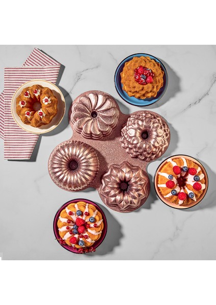 Elisa Rose Gold 4'lü Döküm Kek Kalıbı