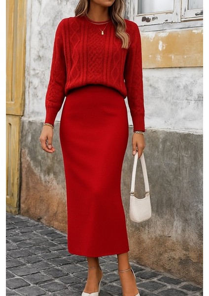 Kadın Uzun Kollu Balıkçı Yaka Bluz ve Etek Ikili Triko Takım