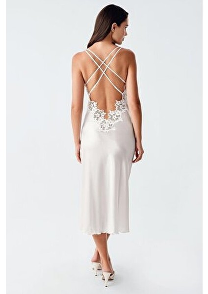 4000 Ekru Renk Saten 6lı Çeyiz Seti Kadın Askılı Tasarım ile Şıklık ve Konfor