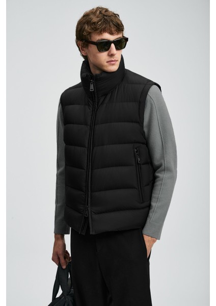 Kapitoneli Regular Fit Dik Yaka Şişme Yelek Erkek Yelek 112130028