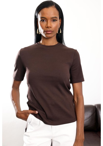 Acı Kahve Bisiklet Yaka Basic Tişört 1075 fırsatları