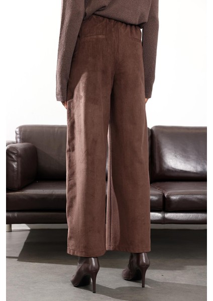 Kahverengi Düz Kesim Süet Pantolon 10850