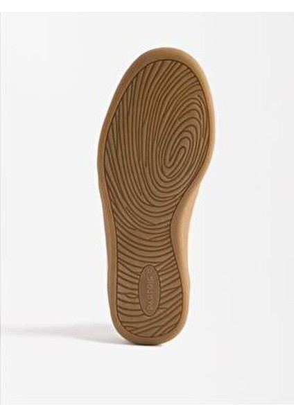 Kadın Spor-Koşu Ayakkabı Düz Taban Renkli Kauçuk Malzeme ile Kontrast Tasarım