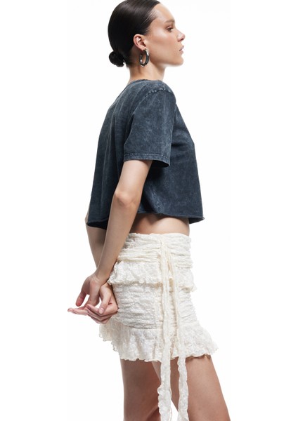 Slim Fit Fırfırlı Dantelli Mini Etek fiyatları