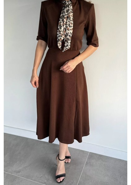 Kadın Fular Aksesuarlı Likralı Yırtmaç Detaylı Elbise P-00019229 fırsatları