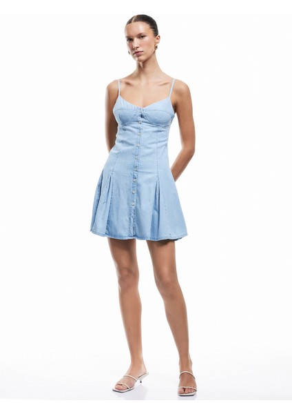 Kalp Yaka Ip Askılı Düğmeli Pileli Mini Denim Elbise