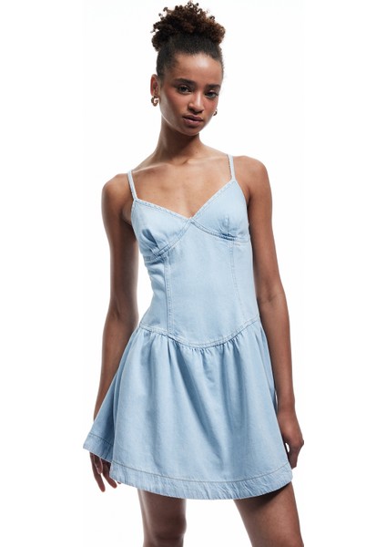 Volanlı V Yaka Çapraz Ip Askılı Mini Denim Elbise fiyatları