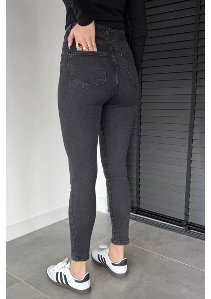 Kadın Dar Paça Yüksek Bel Jeans Pantolon P-00019162 modelleri