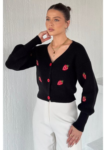 Çilek Desenli Triko Hırka P-00019189