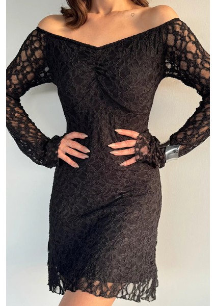 Kadın V Yaka Dantelli Iç Astarlı Ispanyol Kol Mini Elbise P-00019223 fiyatları