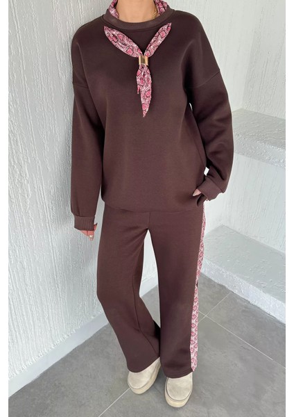 Kadın Fular Aksesuarlı Bisiklet Yaka Şardonlu Sweat Bel Lastikli Pantolon Ikili Takım P-00019143 fiyatları