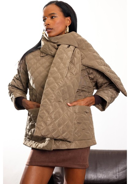 Kahverengi Atkı Detaylı Kapitone Mont 0762 modelleri