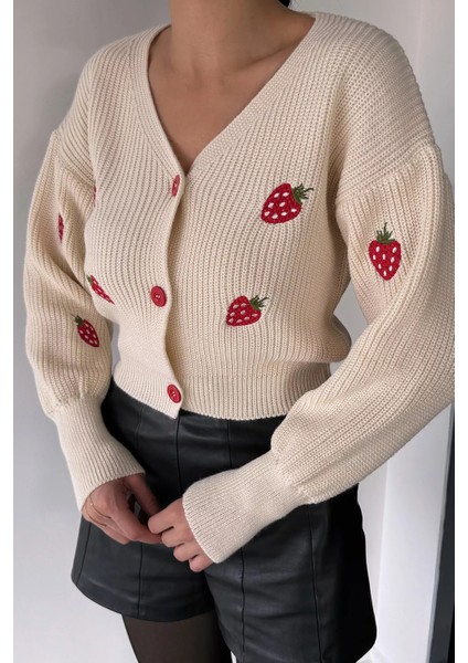 Çilek Desenli Triko Hırka P-00019189 modelleri