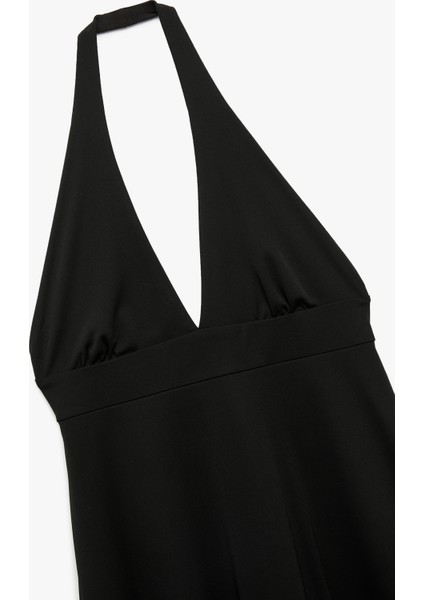 Krep Kumaş Derin V Yaka Sırt Dekolteli Mini Elbise