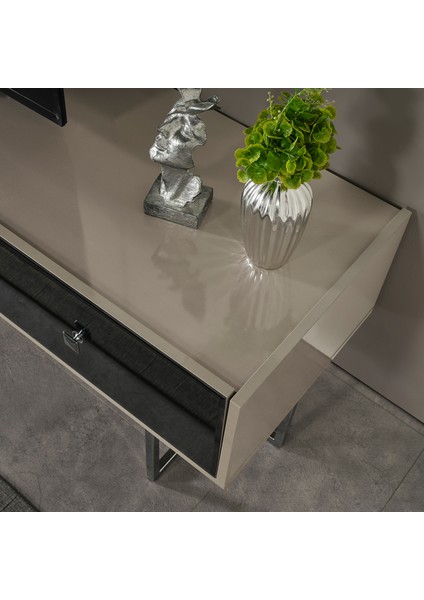 Voyager Tv Ünitesi fırsatları