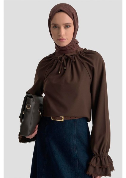 Kolu Fırfırlı Bluz 25K3832 Acı Kahve fiyatları