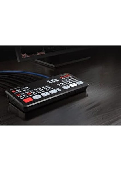 Atem Mini Pro 4 HDMI Girişi ile Profesyonel Kullanıma Uygun Video Anahtarlayıcı fırsatları