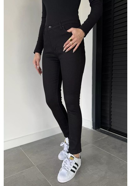 Kadın Dar Paça Yüksek Bel Jeans Pantolon P-00019162