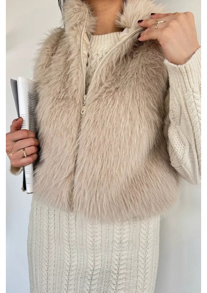 Kadın Iç Astarlı Ön Fermuarlı Peluş Yelek P-00019200 modelleri