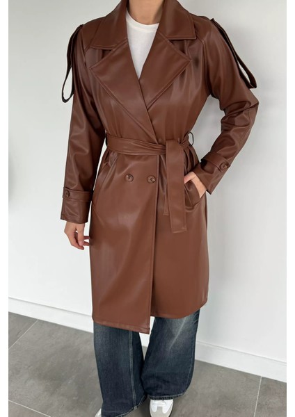 Kadın Bel Kuşak Detaylı Ön Düğmeli Suni Deri Trençkot P-00019098