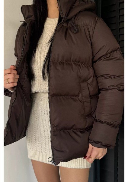 Kadın Kapüşonlu Iç Astarlı Şişme Mont P-00019025