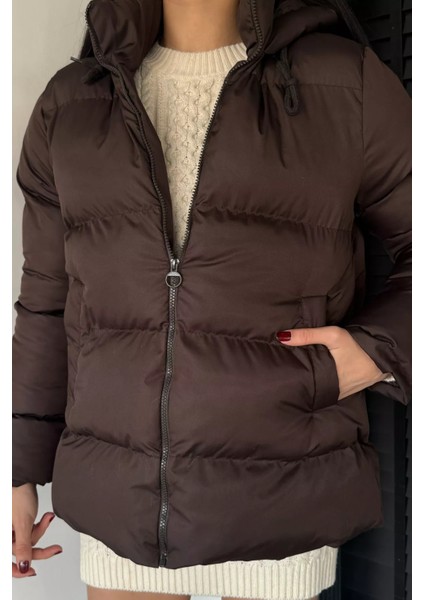 Kadın Kapüşonlu Iç Astarlı Şişme Mont P-00019025 modelleri