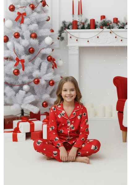 Kız Çocuk Kırmızı Desenli Yumuşak Süet Kumaş Düğmeli Pijama Takımı 5E-4771