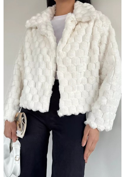 Kadın Iç Astarlı Peluş Mont P-00019100 modelleri