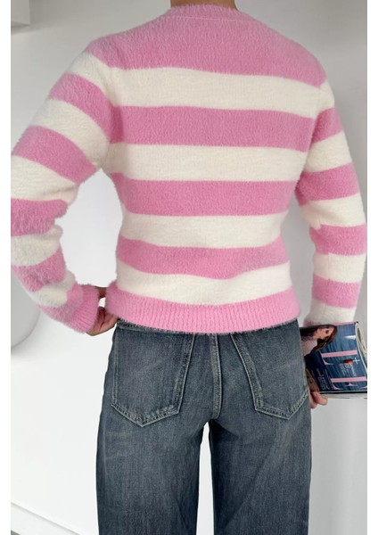 Kadın Renk Bloklu Yumoş Triko Ceket (S-M-L Beden Uyumludur.) P-00018069 modelleri