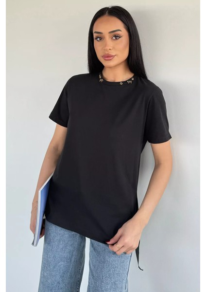 Kadın Yaka Detaylı Yan Yırtmaçlı T-Shirt P-00004102 modelleri