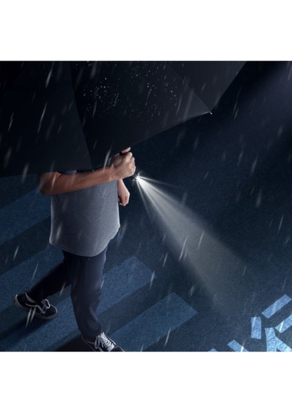 Siyah El Fenerli Katlanabilir Şemsiye – Yağışlı ve Karanlık Havalara Özel Tasarım fiyatları