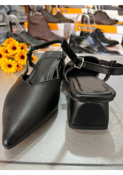 4 cm Kalın Topuk Sivri Burun 2025 Model Arkası Açık Topuklu Ayakkabı Klasik Model Zamansız Şıklık modelleri