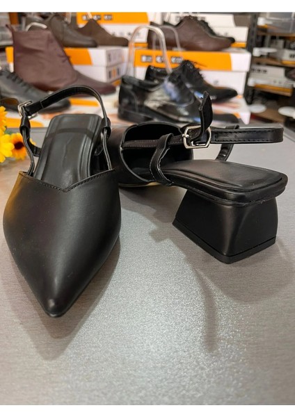 4 cm Kalın Topuk Sivri Burun 2025 Model Arkası Açık Topuklu Ayakkabı Klasik Model Zamansız Şıklık fırsatları