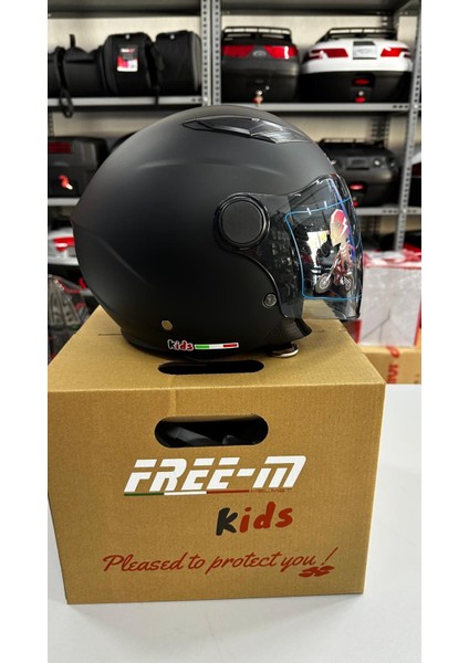 Freem Siyah Çocuk Kaskı