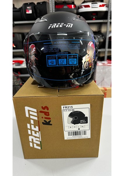 Freem Siyah Çocuk Kaskı modelleri