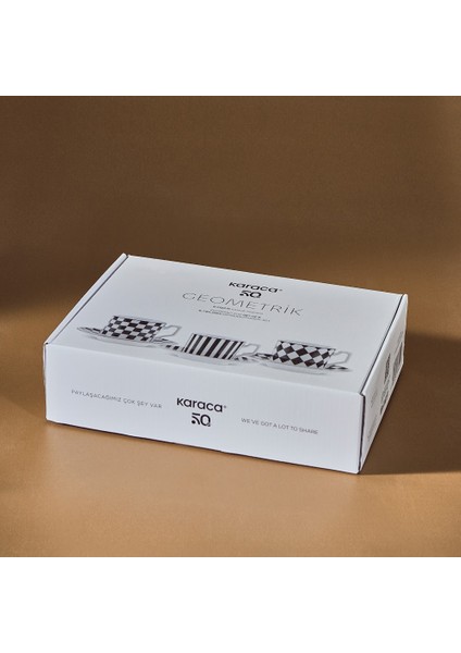 Geometrik 6 Kişilik Kahve Fincan Takımı 90 ml Siyah Beyaz