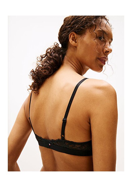 Kadın Siyah Üçgen Külot modelleri