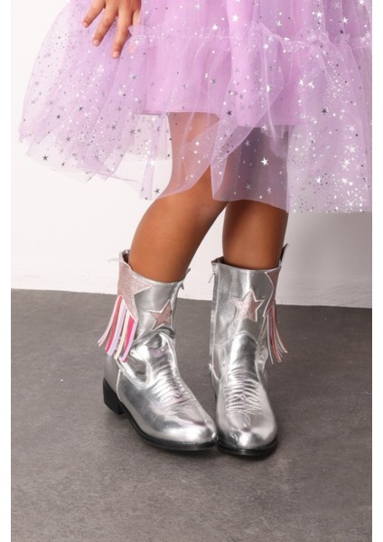 Gümüş Yıldız ve Püskül Detaylı Kız Çocuk Kovboy Bot fırsatları
