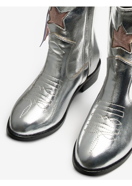 Gümüş Yıldız ve Püskül Detaylı Kız Çocuk Kovboy Bot